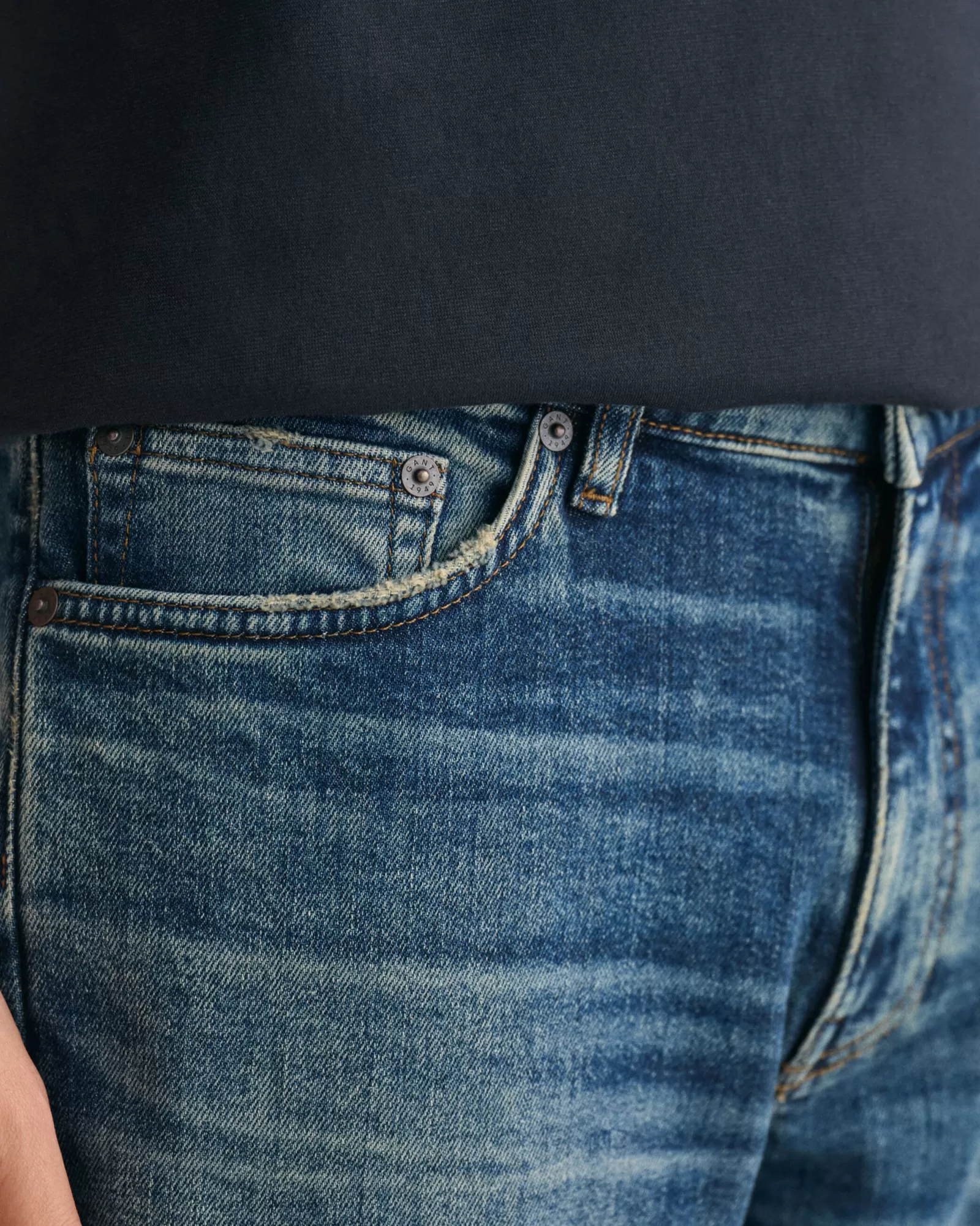 GANT Slim Fit Vintage Wash Jeans | Jeans