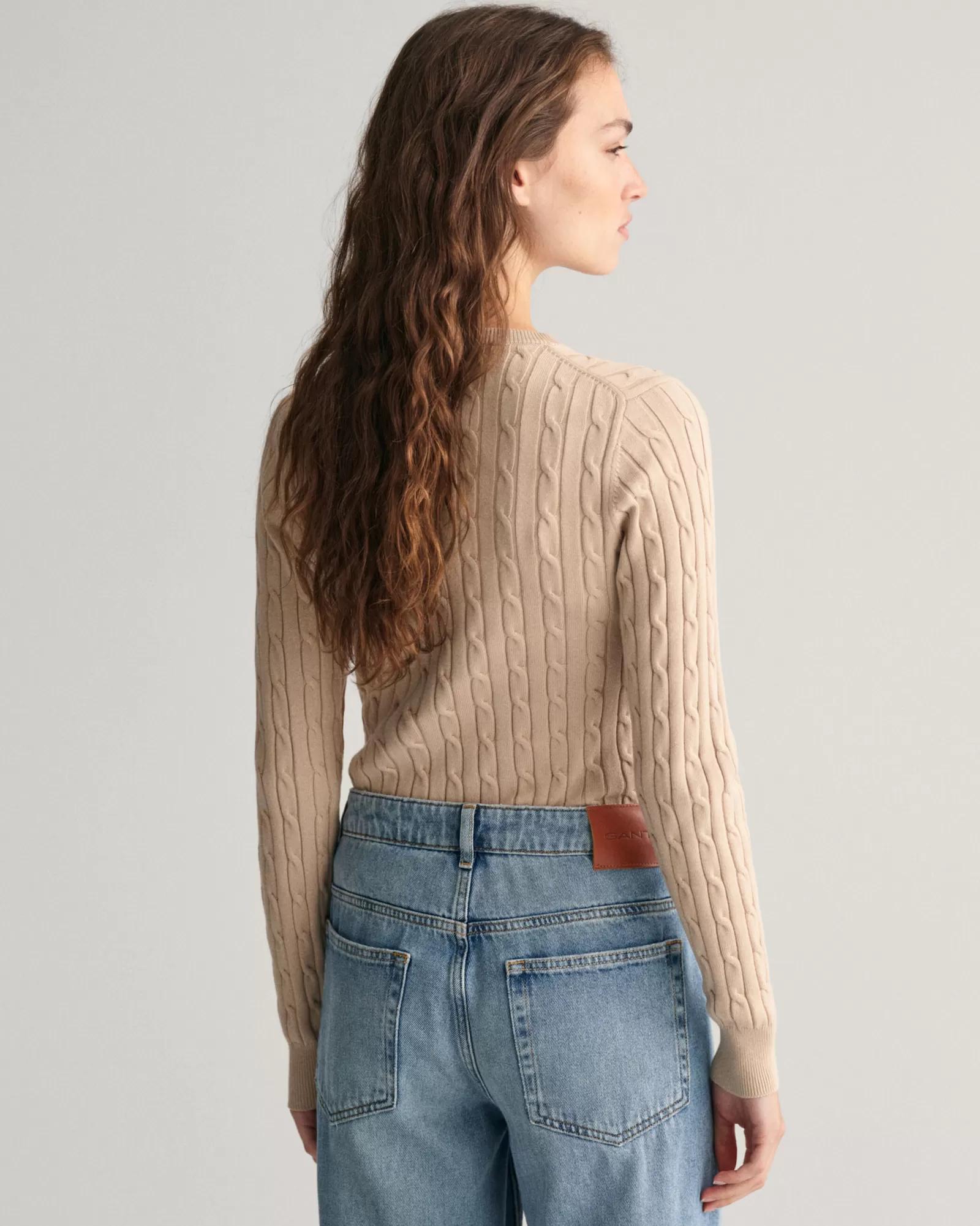 GANT Stretch Cotton Cable Knit Crew Neck Sweater | Stickat