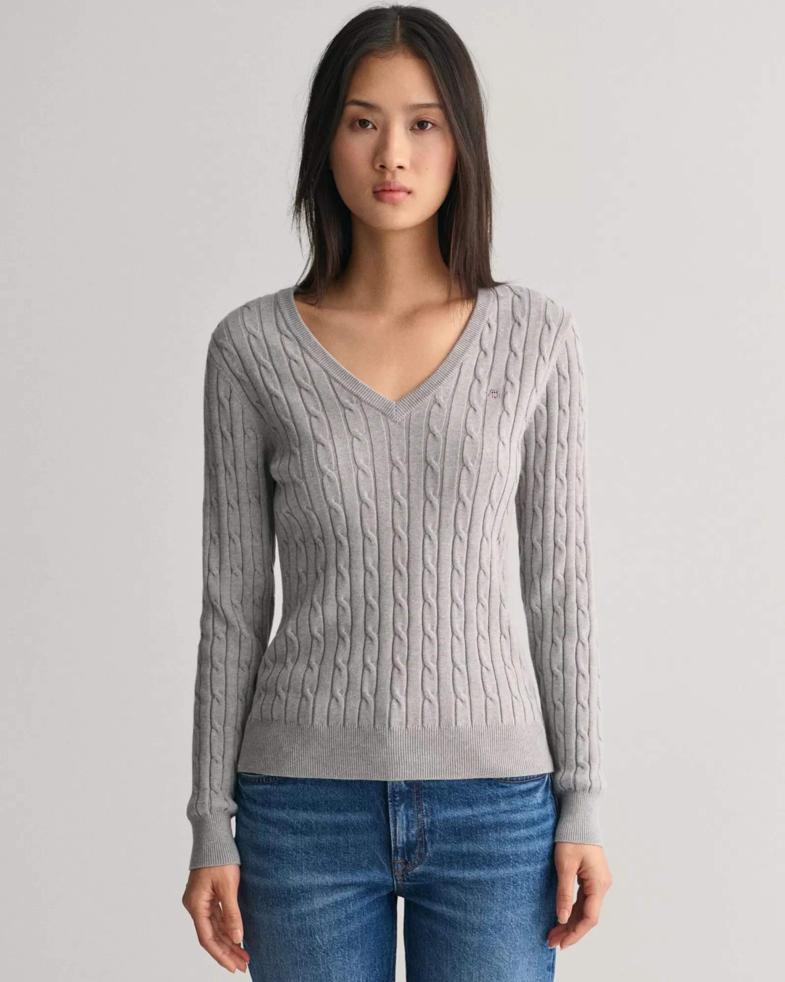 GANT Stretch Cotton Cable Knit V-Neck Sweater | Stickat