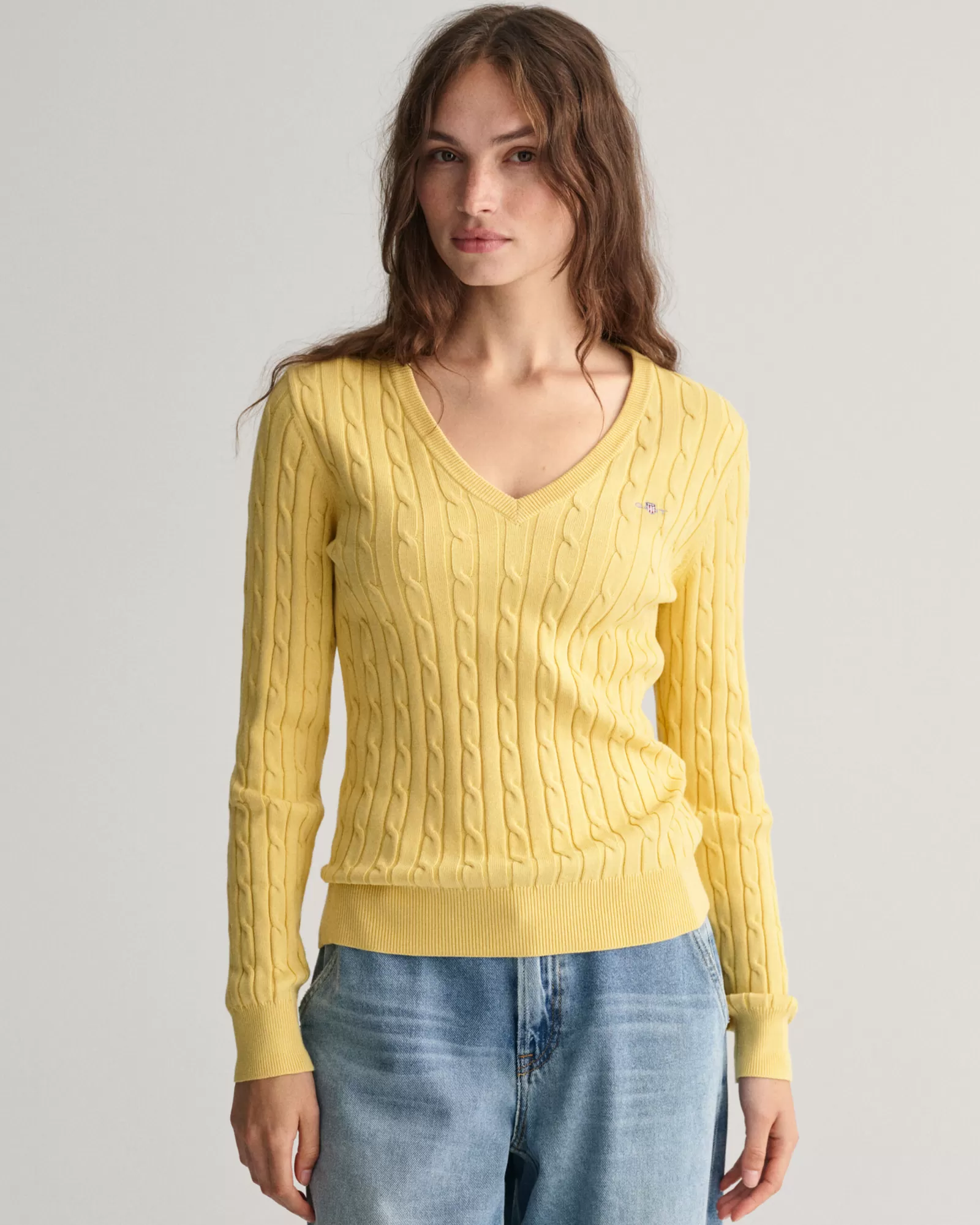 GANT Stretch Cotton Cable Knit V-Neck Sweater | Stickat