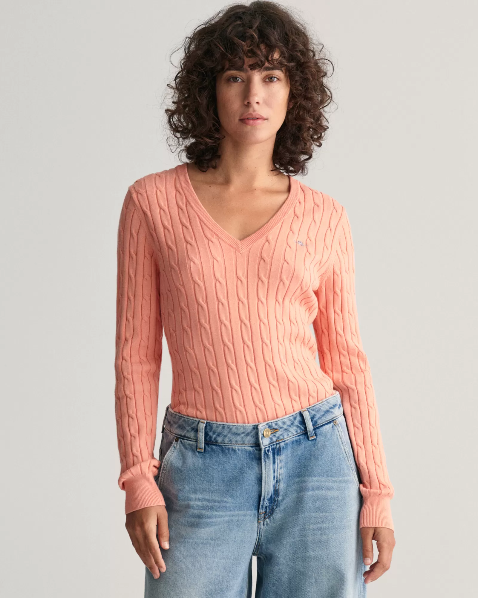 GANT Stretch Cotton Cable Knit V-Neck Sweater | Stickat