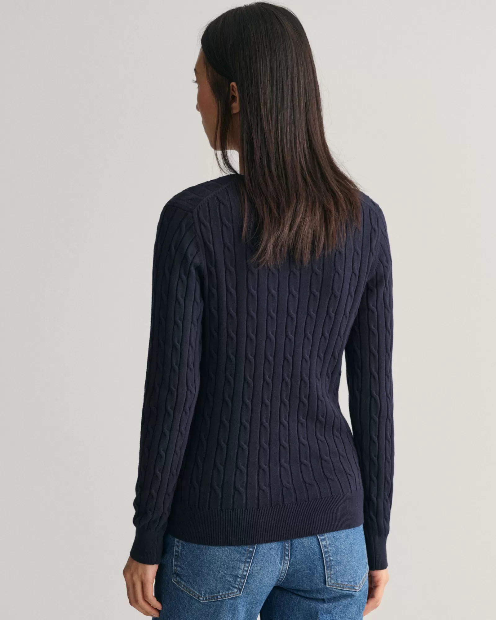 GANT Stretch Cotton Cable Knit V-Neck Sweater | Stickat