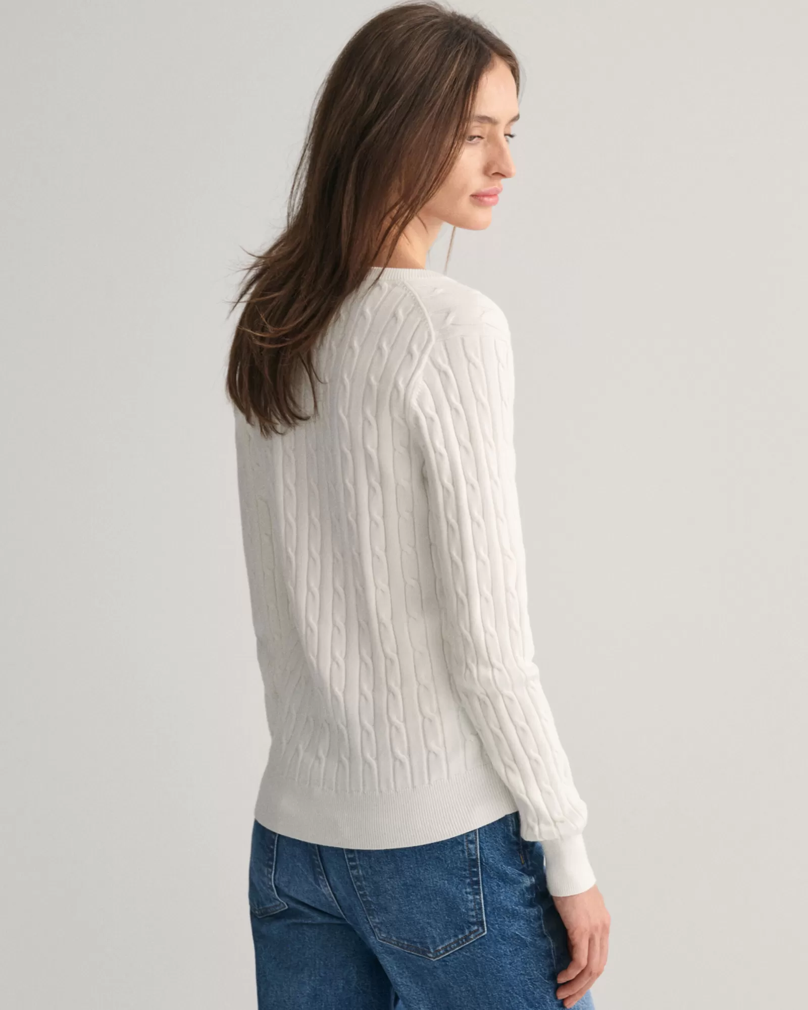 GANT Stretch Cotton Cable Knit V-Neck Sweater | Stickat