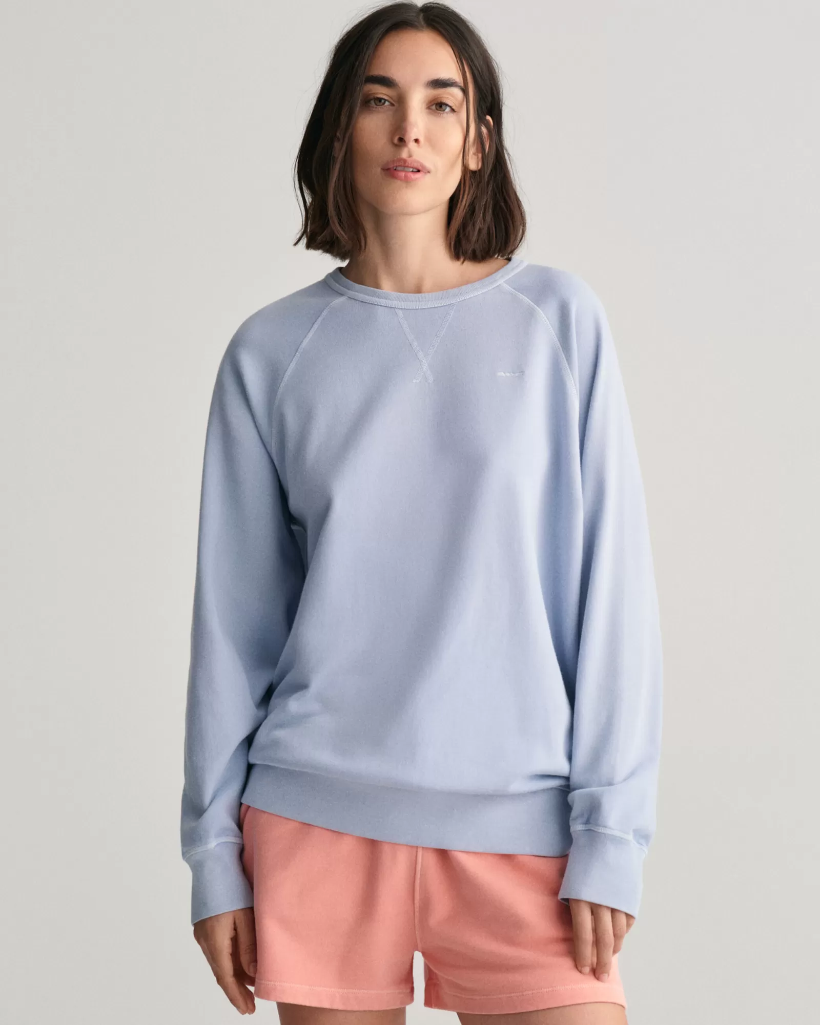 GANT Sunfaded Crew Neck Sweatshirt | Hoodies & Tröjor