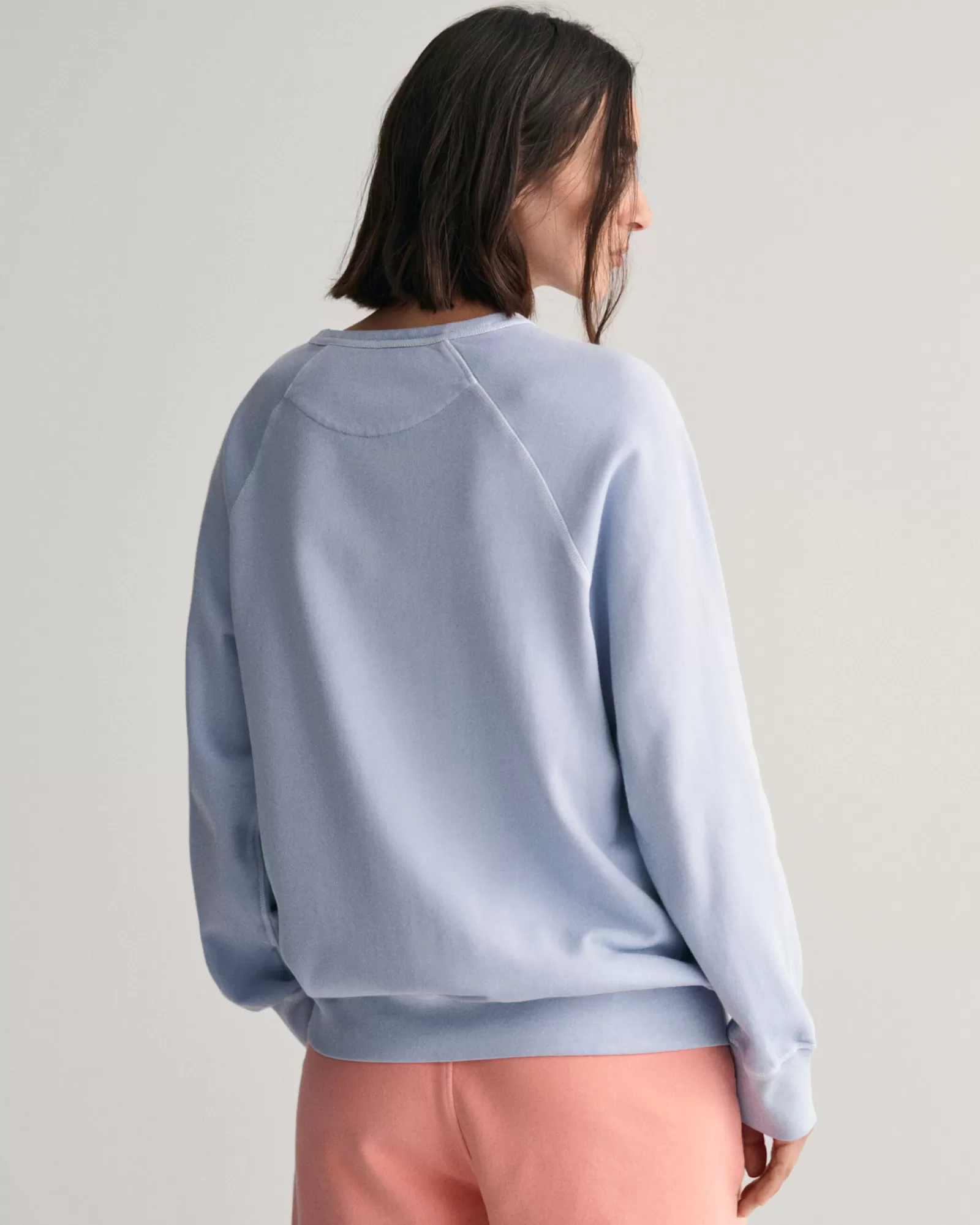 GANT Sunfaded Crew Neck Sweatshirt | Hoodies & Tröjor