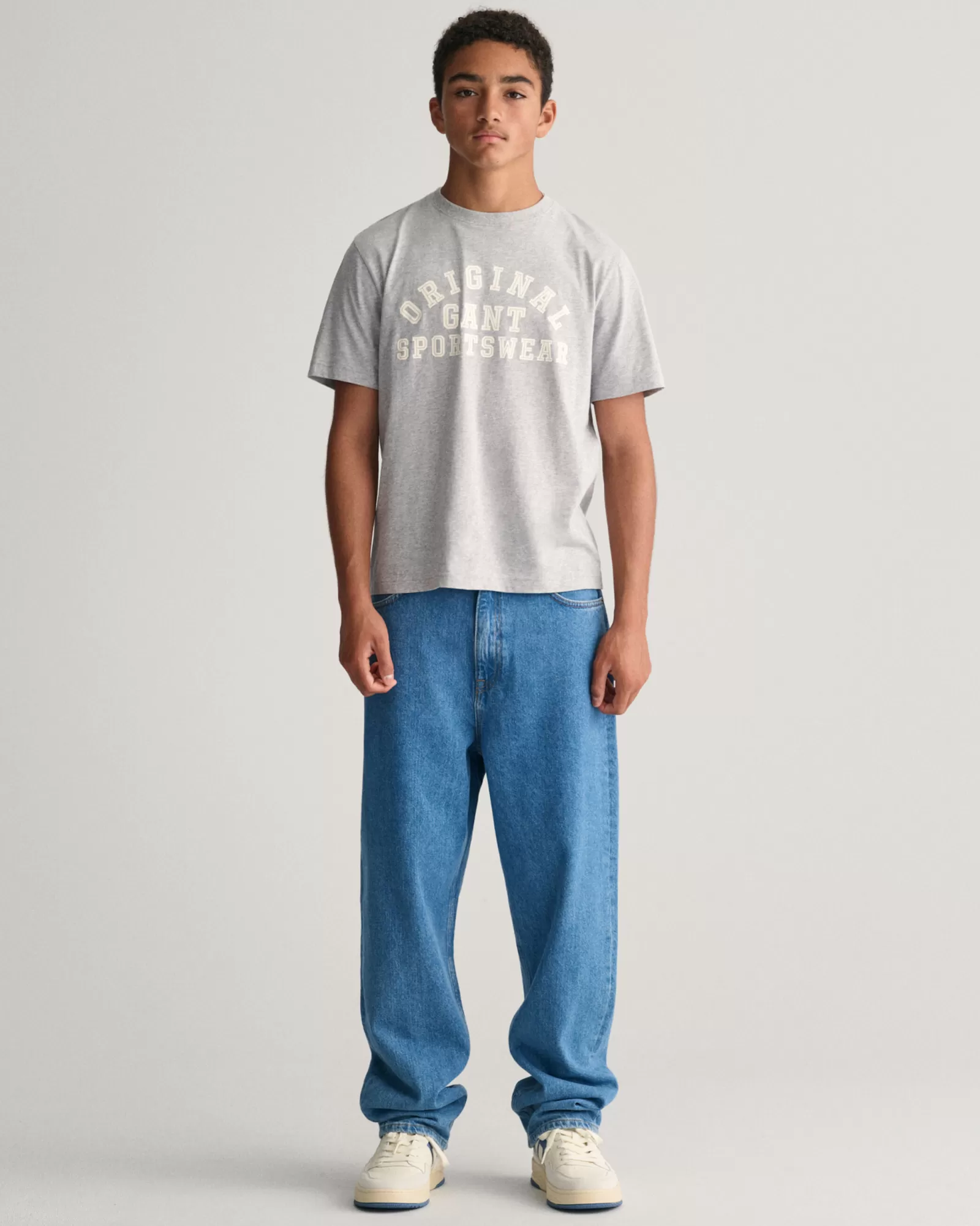 GANT Teen Boys Loose Fit Jeans | Barn Byxor