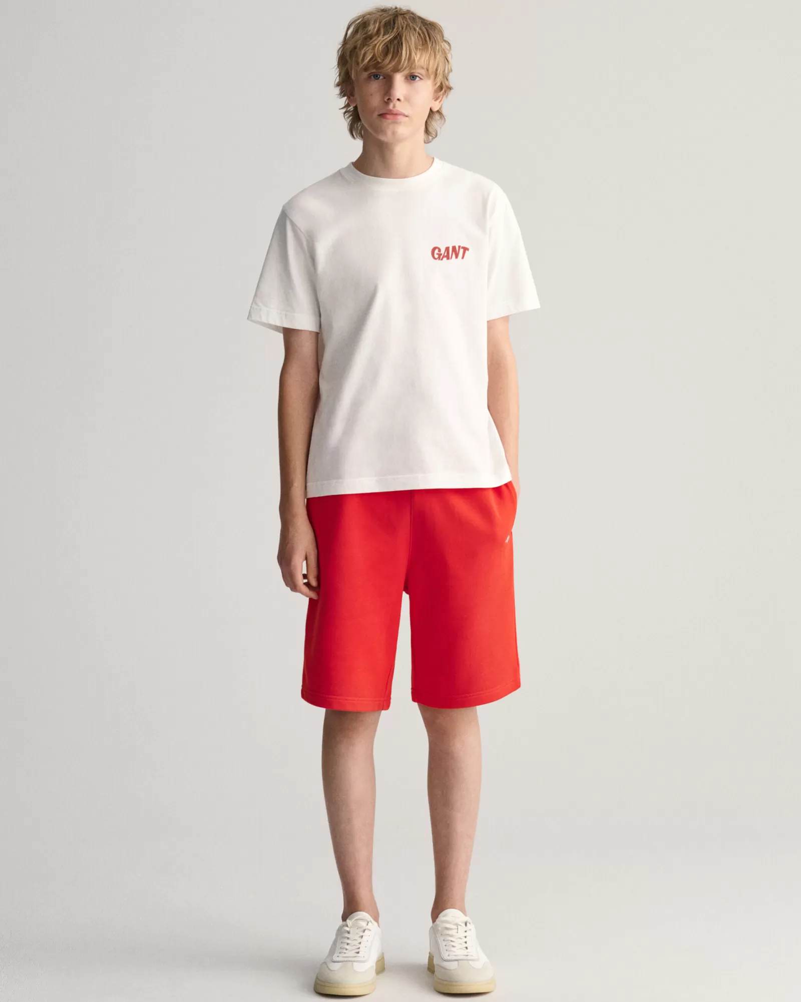 GANT Teen Boys Shield Sweat Shorts | Barn Shorts | Byxor