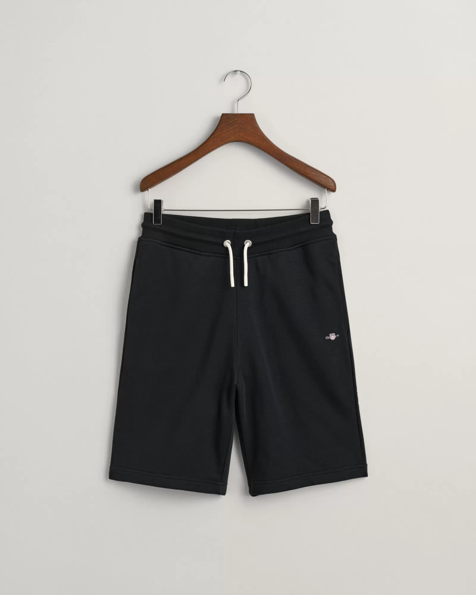 GANT Teen Boys Shield Sweat Shorts | Barn Byxor