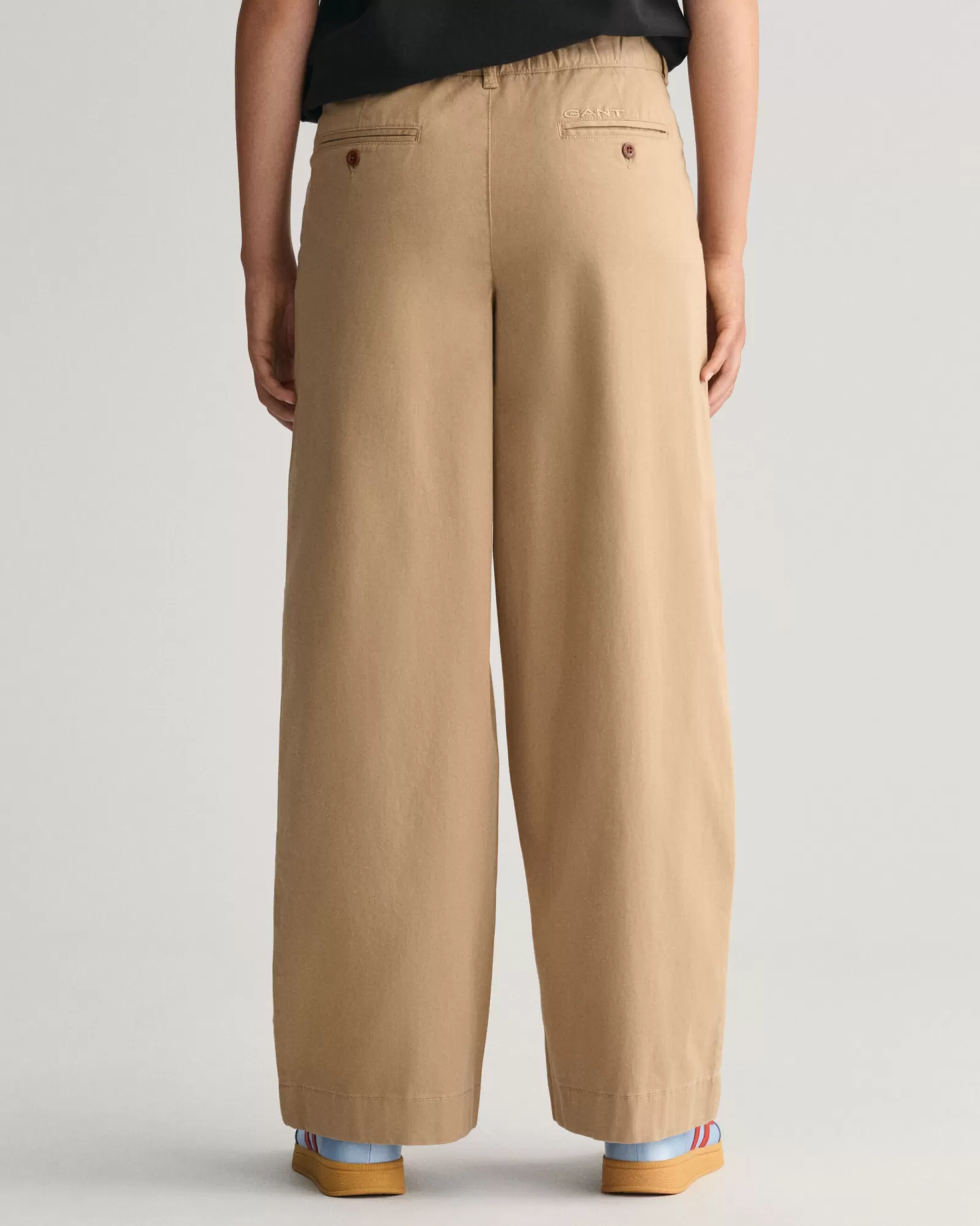 GANT Teen Girls Box Pleat Chinos | Barn Byxor