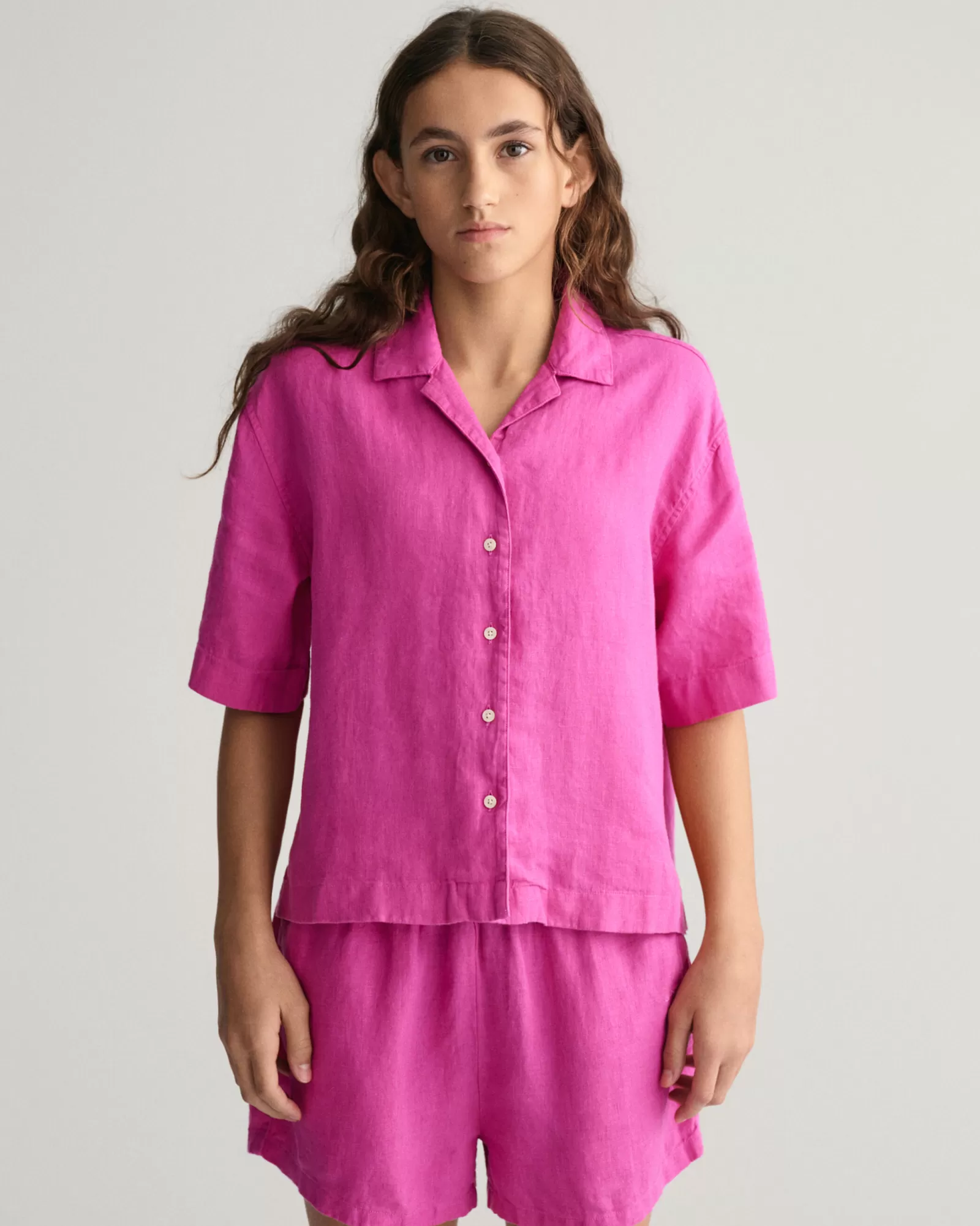 GANT Teen Girls Boxy Linen Short Sleeve Shirt | Barn Skjortor | Skjortor