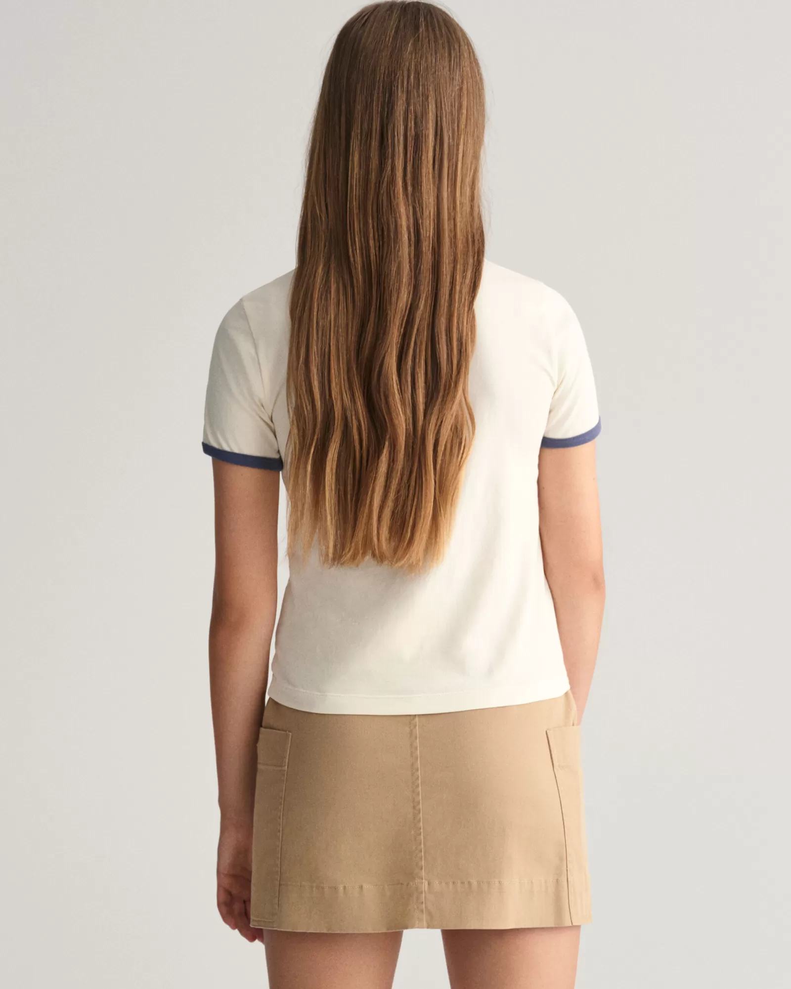 GANT Teen Girls Script Graphic T-Shirt | Barn T-Shirts & Pikéer