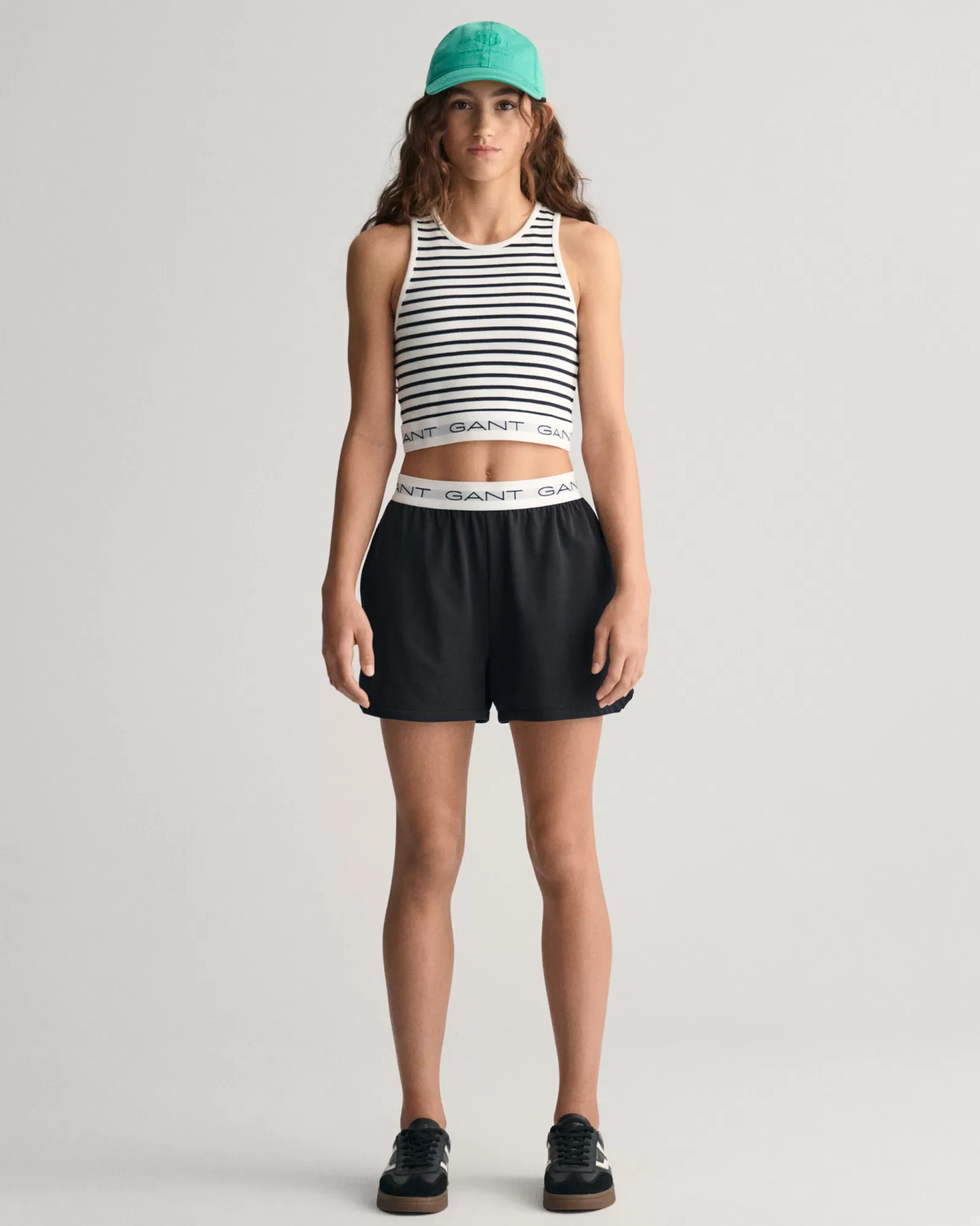 GANT Teen Girls Sweat Shorts | Barn Byxor | Byxor