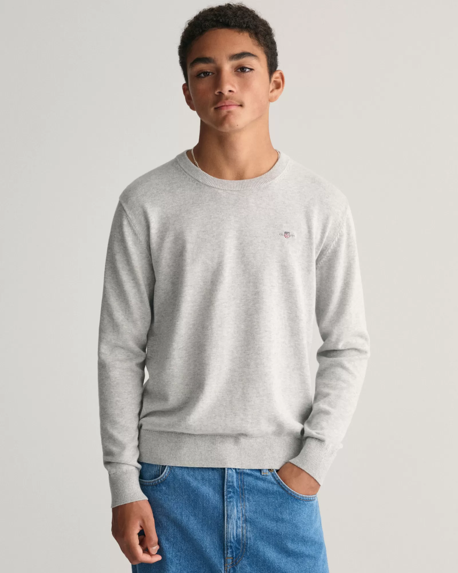 GANT Teens Shield Classic Cotton Crew Neck Sweater | Barn Stickat