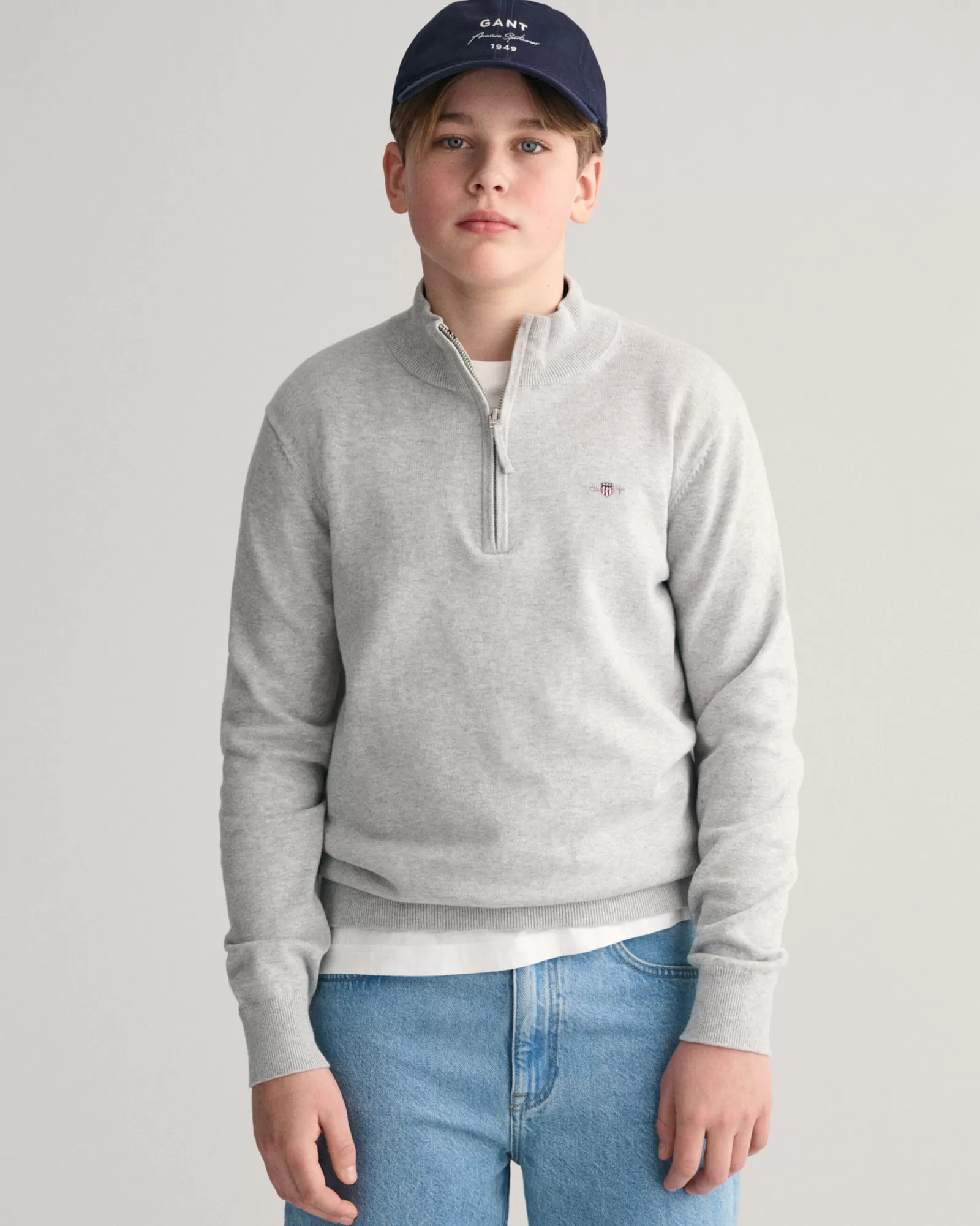 GANT Teens Shield Cotton Half-Zip Sweater | Barn Stickat | Stickat