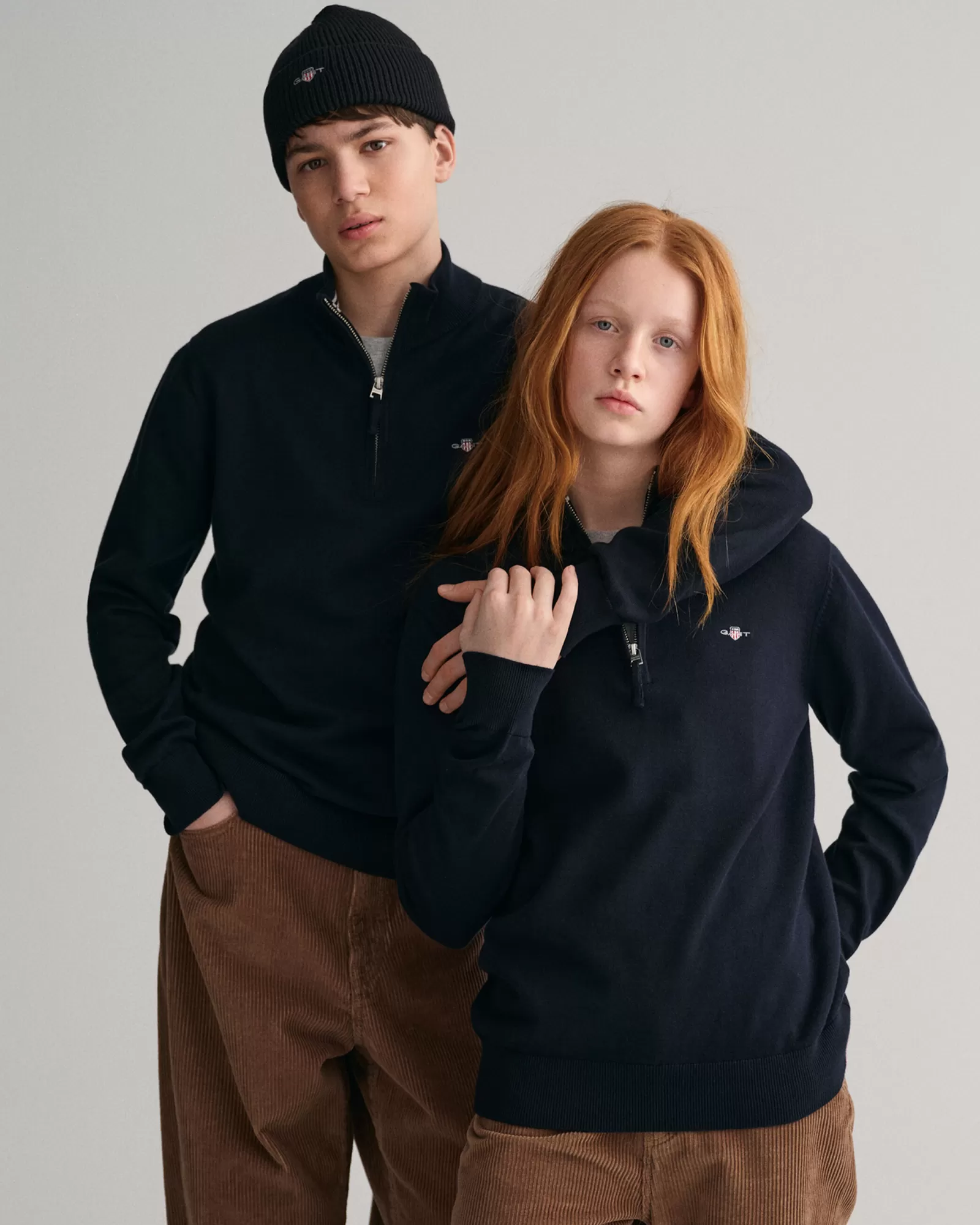 GANT Teens Shield Cotton Half-Zip Sweater | Barn Stickat | Stickat