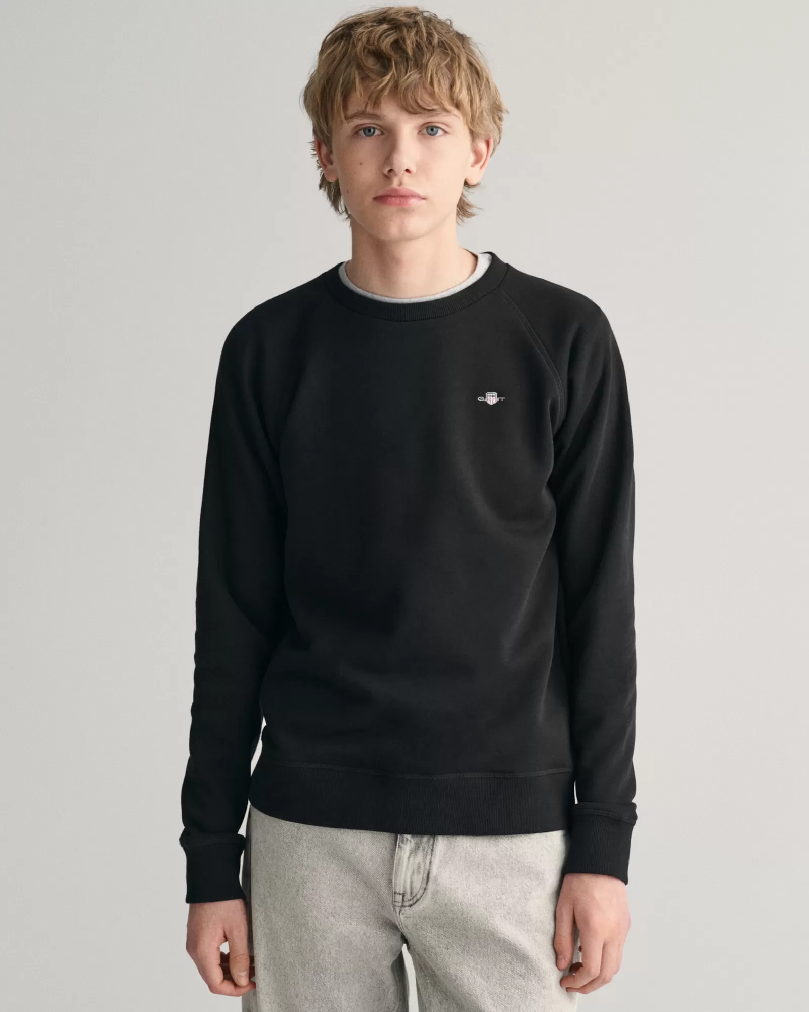 GANT Teens Shield Crew Neck Sweatshirt | Barn Hoodies & Tröjor | Hoodies & Tröjor