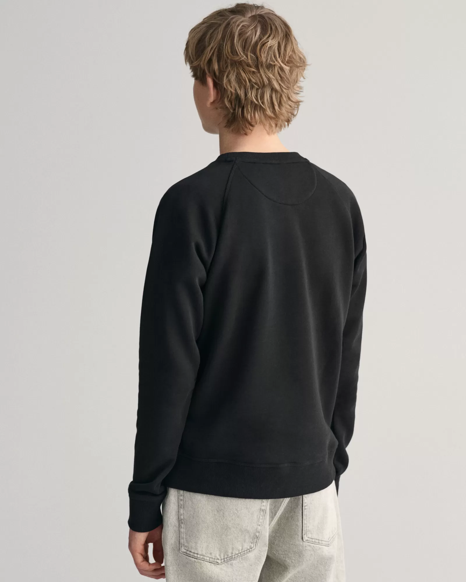 GANT Teens Shield Crew Neck Sweatshirt | Barn Hoodies & Tröjor | Hoodies & Tröjor