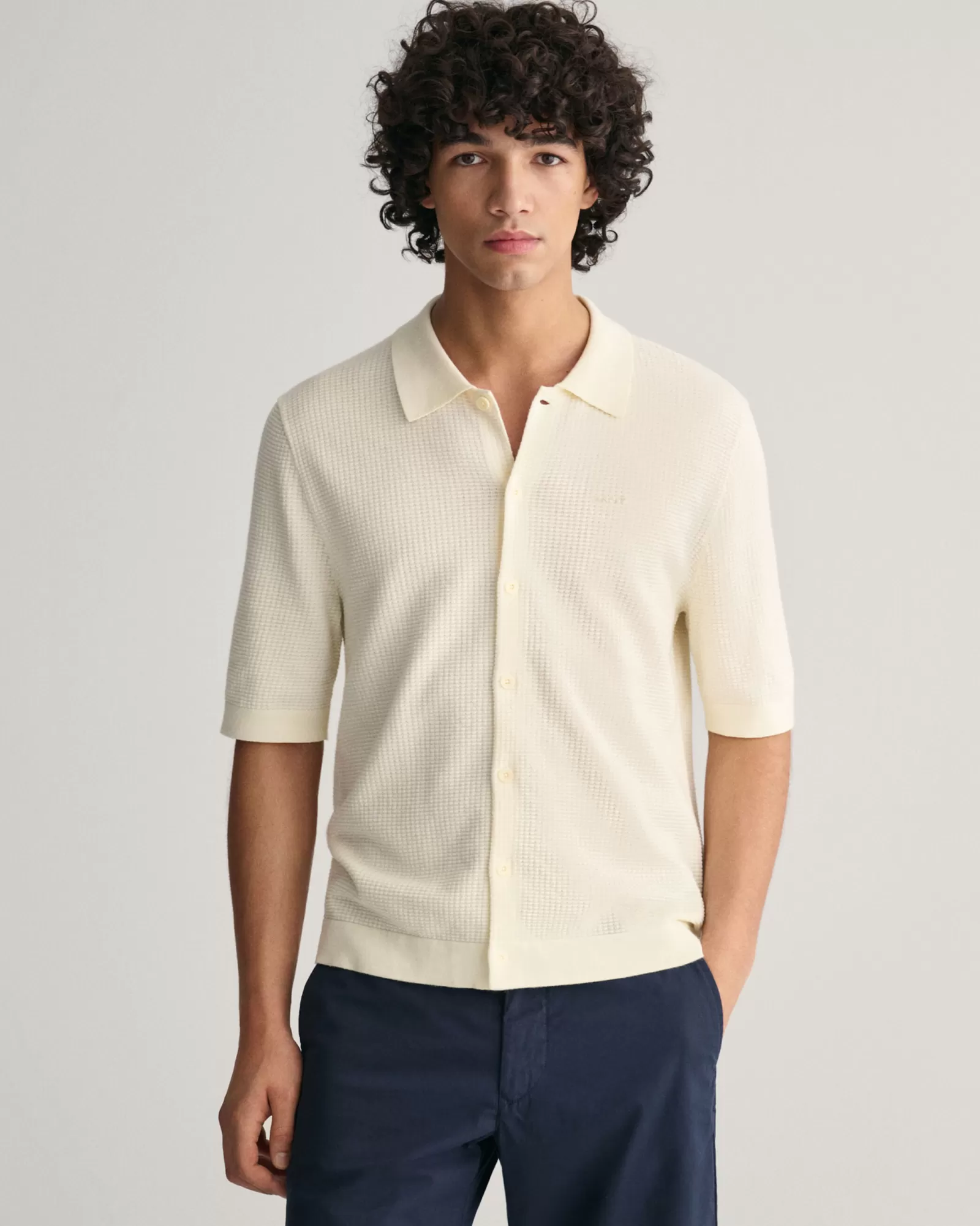 GANT Textured Knit Short Sleeve Shirt | Stickat