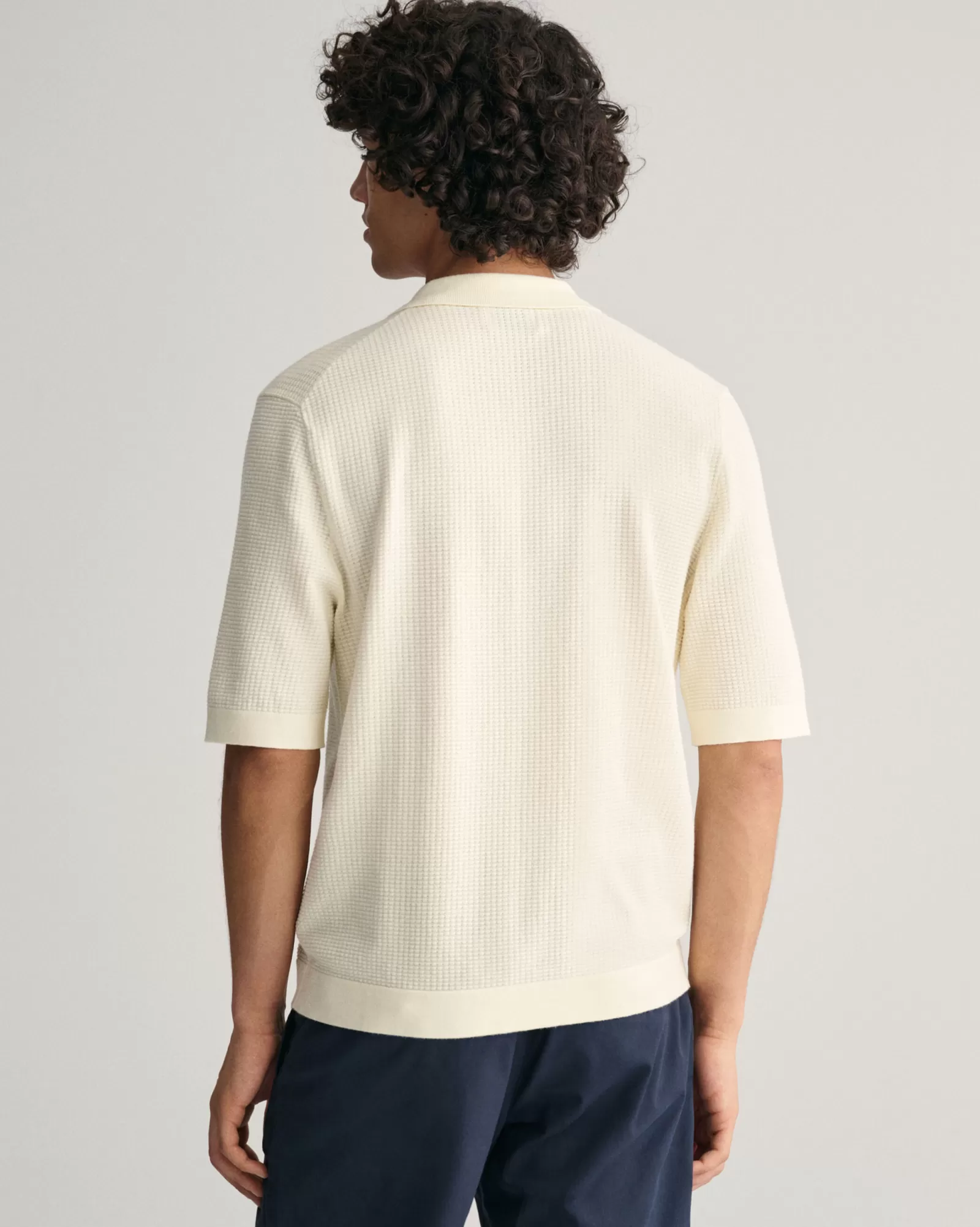 GANT Textured Knit Short Sleeve Shirt | Stickat