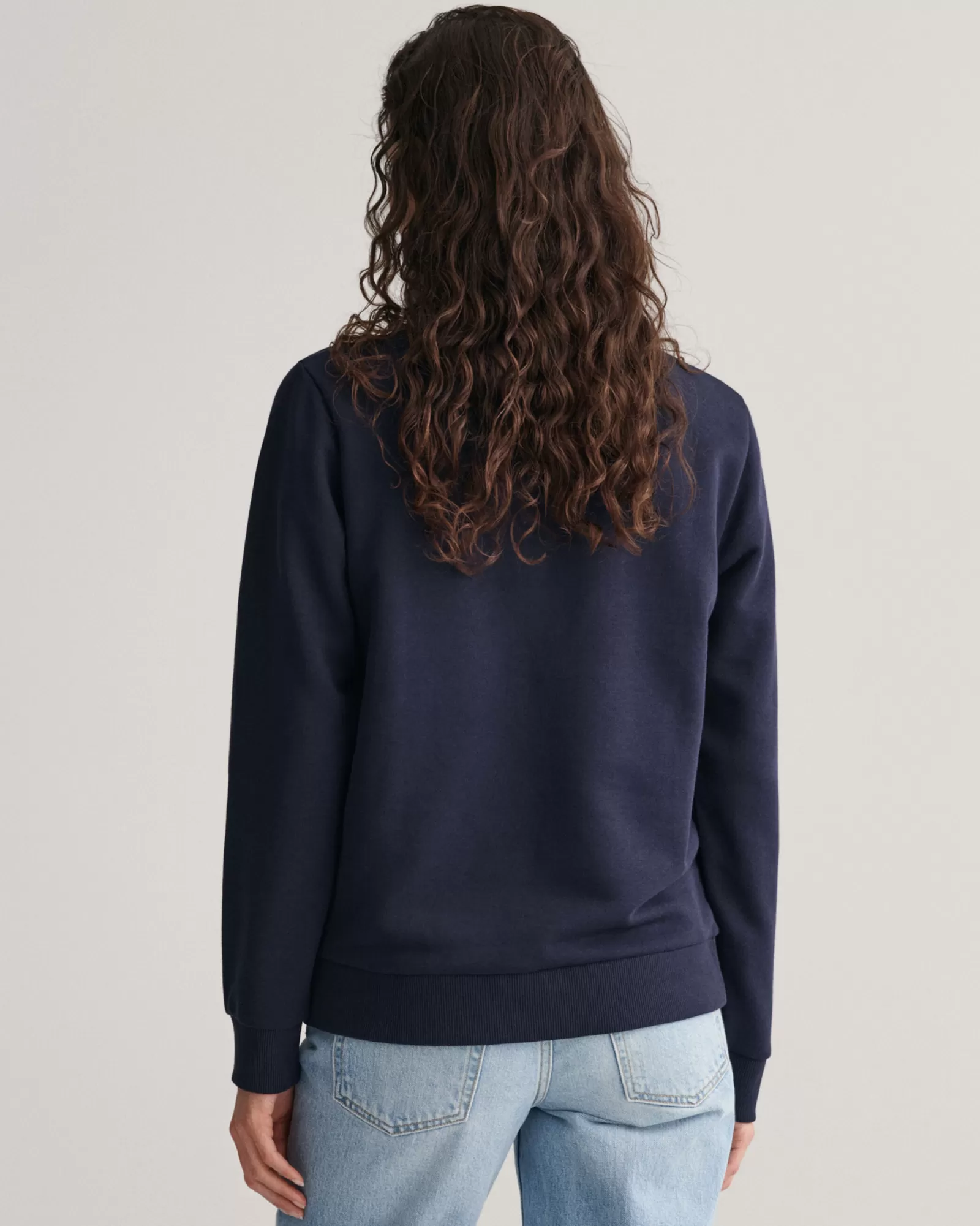 GANT Tonal Archive Shield Sweatshirt | Hoodies & Tröjor