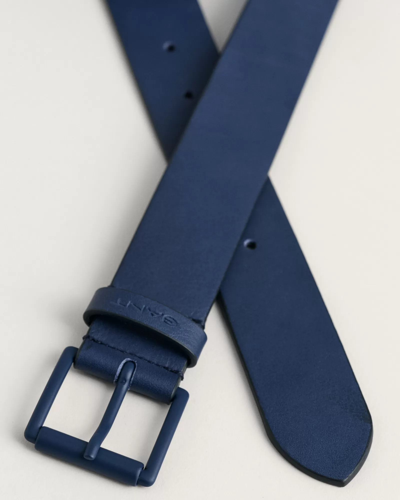 GANT Tonal Buckle Leather Belt | Bälten