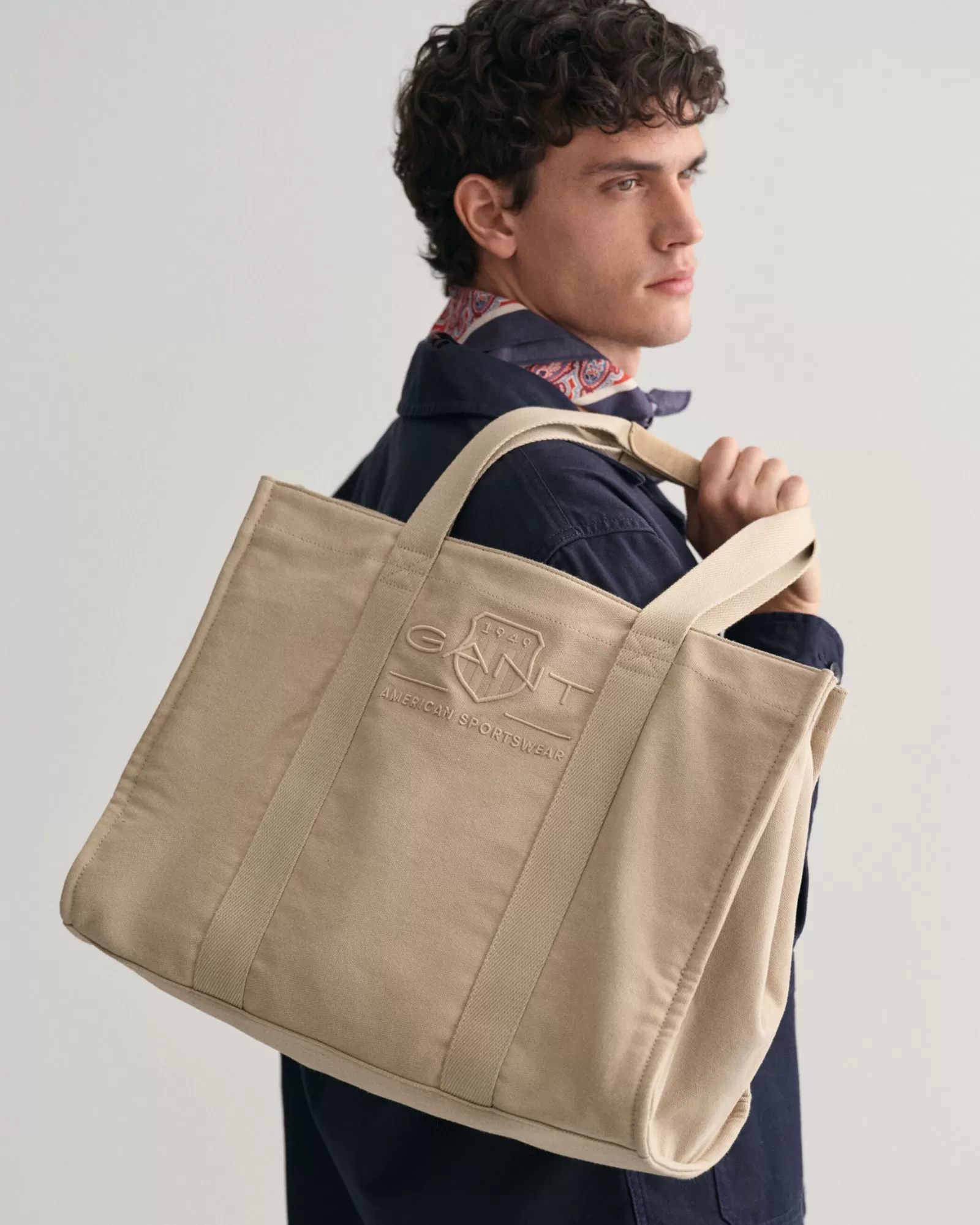 GANT Tonal Shield Canvas Tote Bag | Väskor & Plånböcker