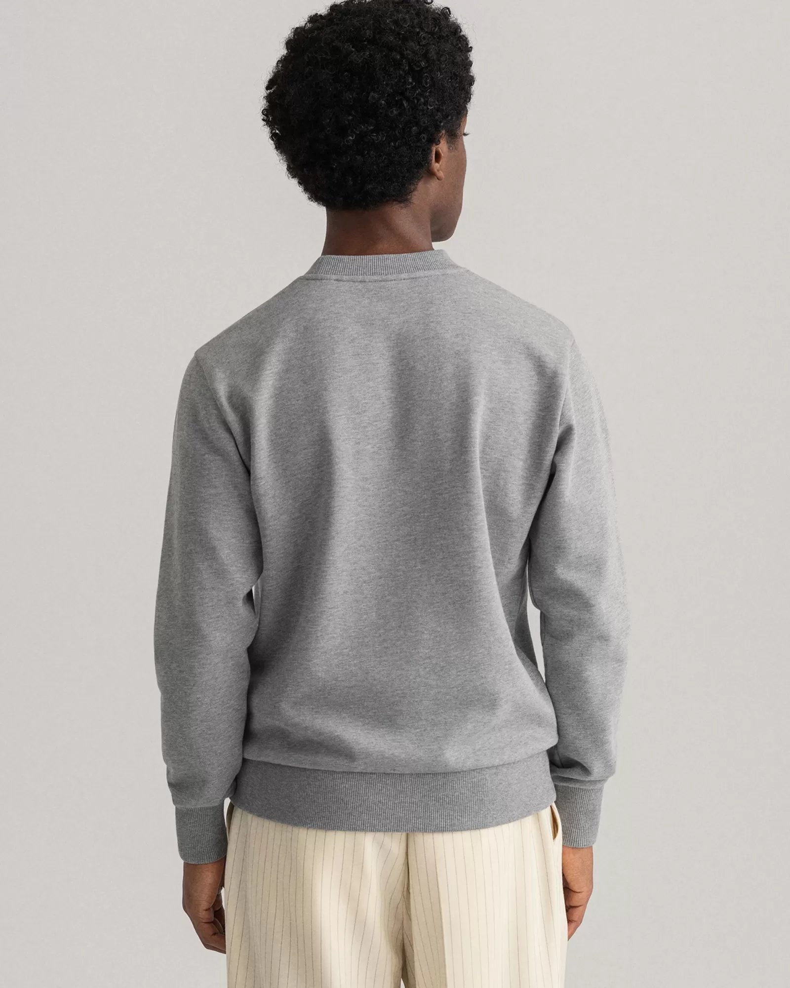 GANT Tonal Shield Crew Neck Sweatshirt | Hoodies & Tröjor