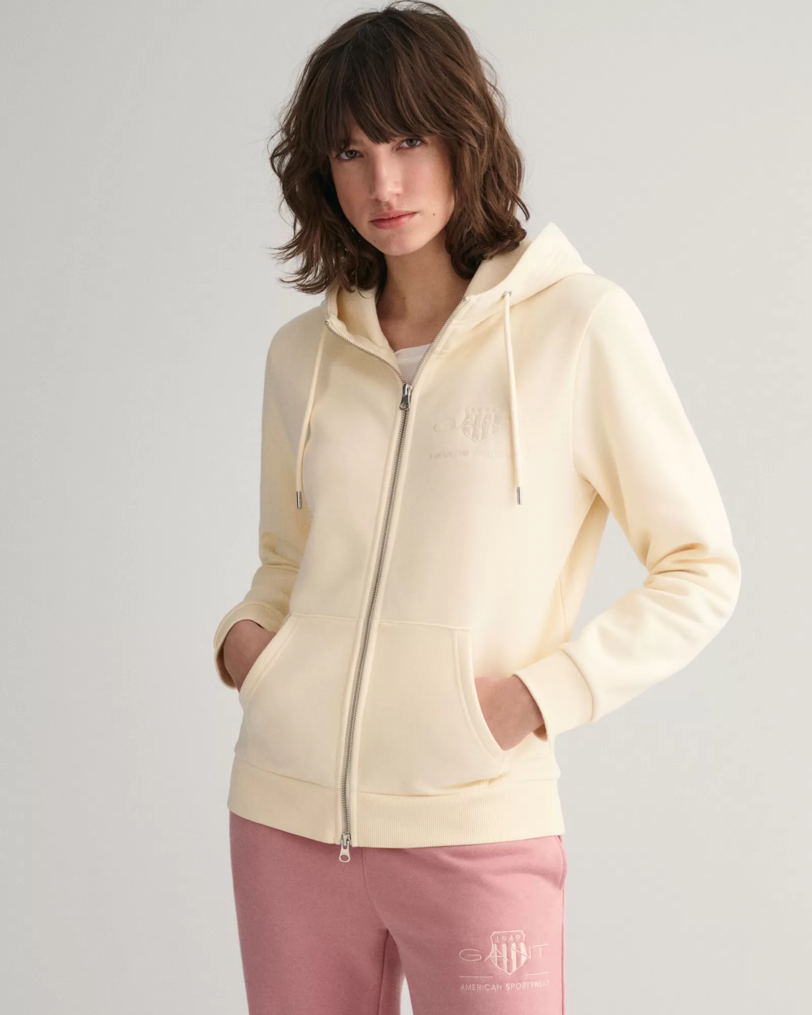 GANT Tonal Shield Zip Hoodie | Hoodies & Tröjor