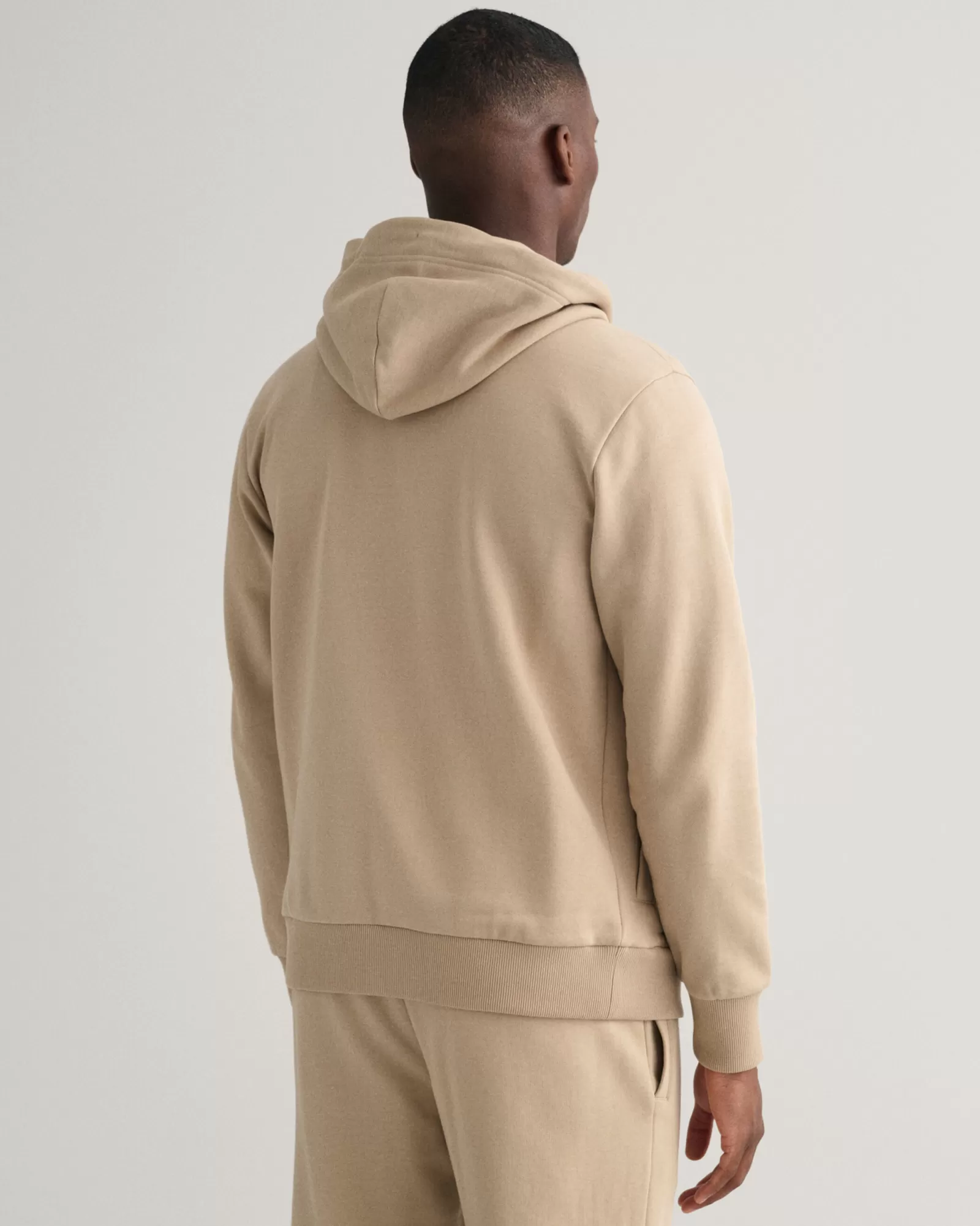 GANT Tonal Shield Zip Hoodie | Hoodies & Tröjor