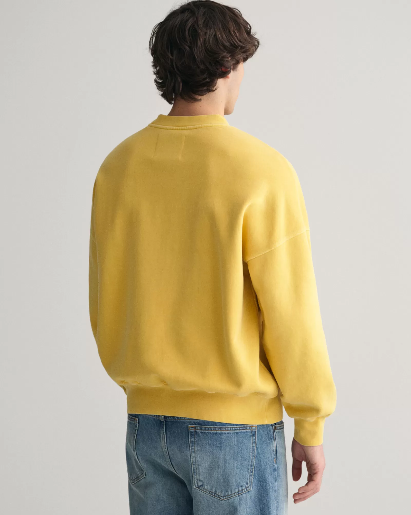 GANT Vintage Wash Crew Neck Sweatshirt | Hoodies & Tröjor